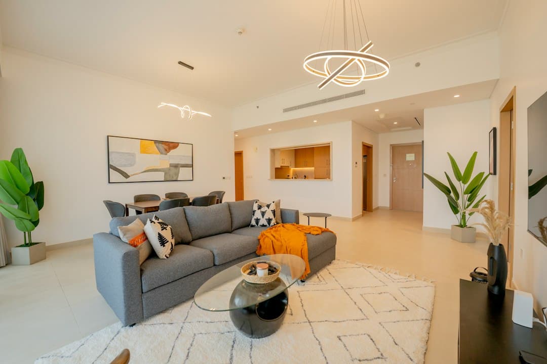 Renting Furniture vs. Buying: What Makes Sense for Your First Year in Dubai